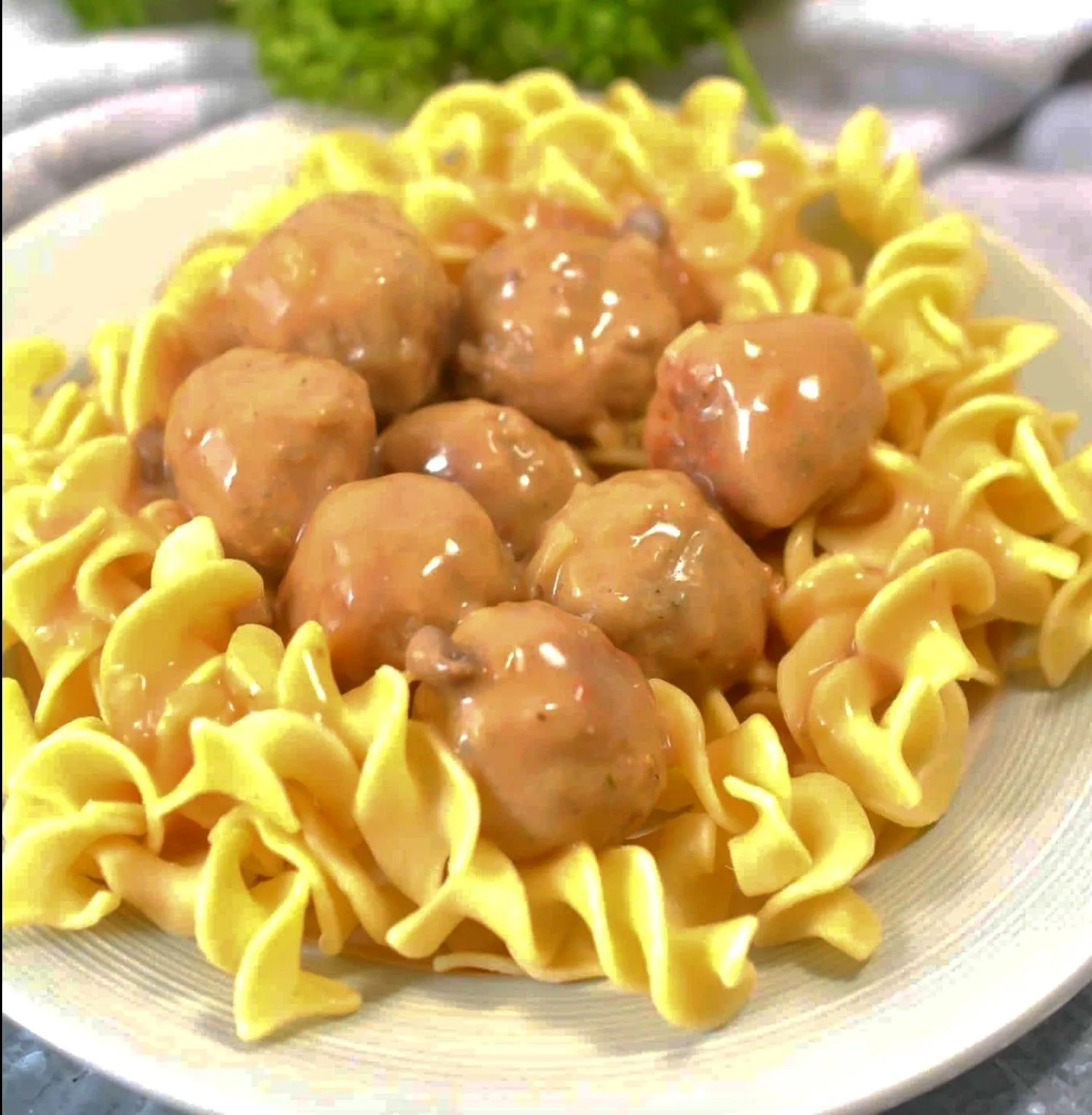 Titelbild für Easy Meatball Stroganoff