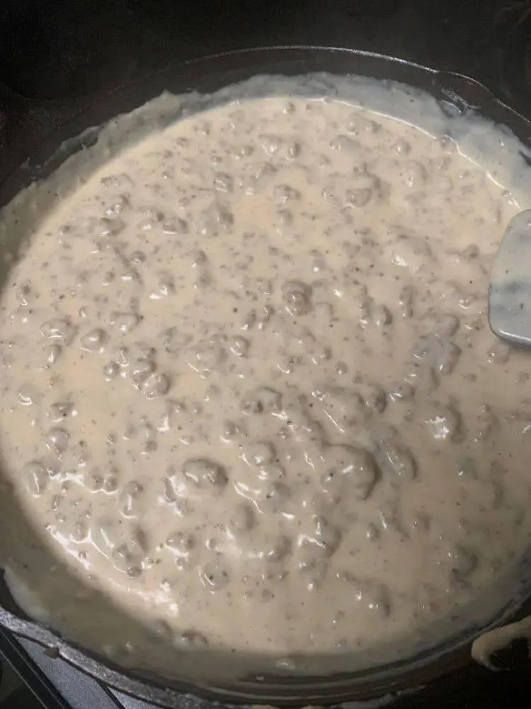 Titelbild für How to make Pioneer Woman Sausage Gravy