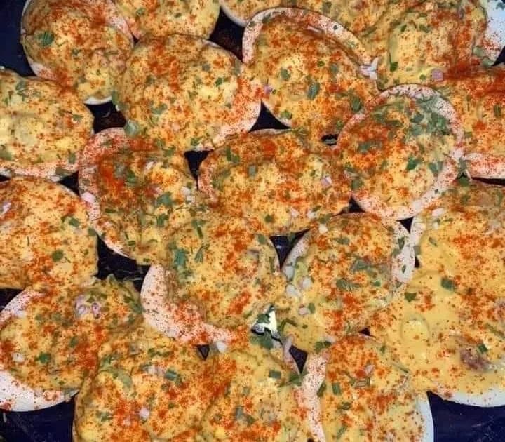 Titelbild für Loaded Deviled Eggs Recipe