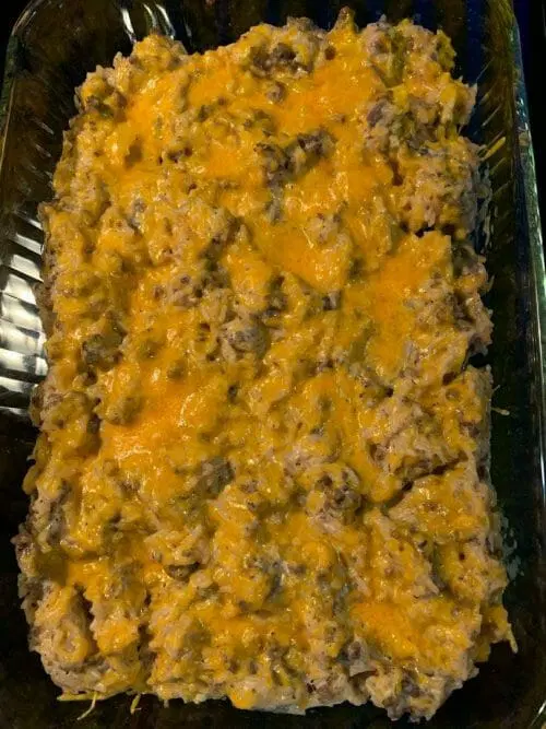 Titelbild für Cheesy Ground Beef Rice Casserole
