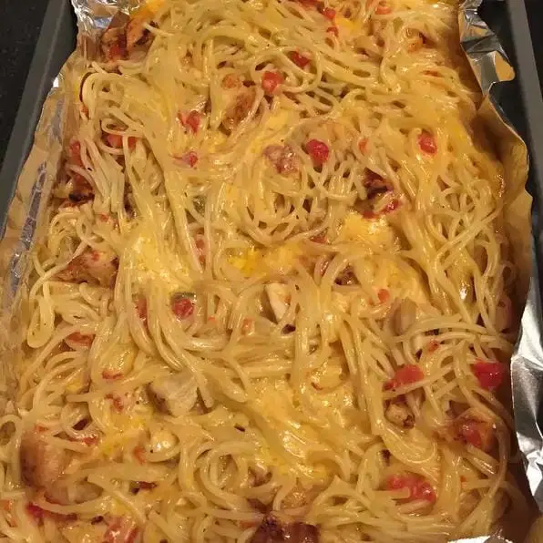 Titelbild für CHICKEN SPAGHETTI CASSEROLE