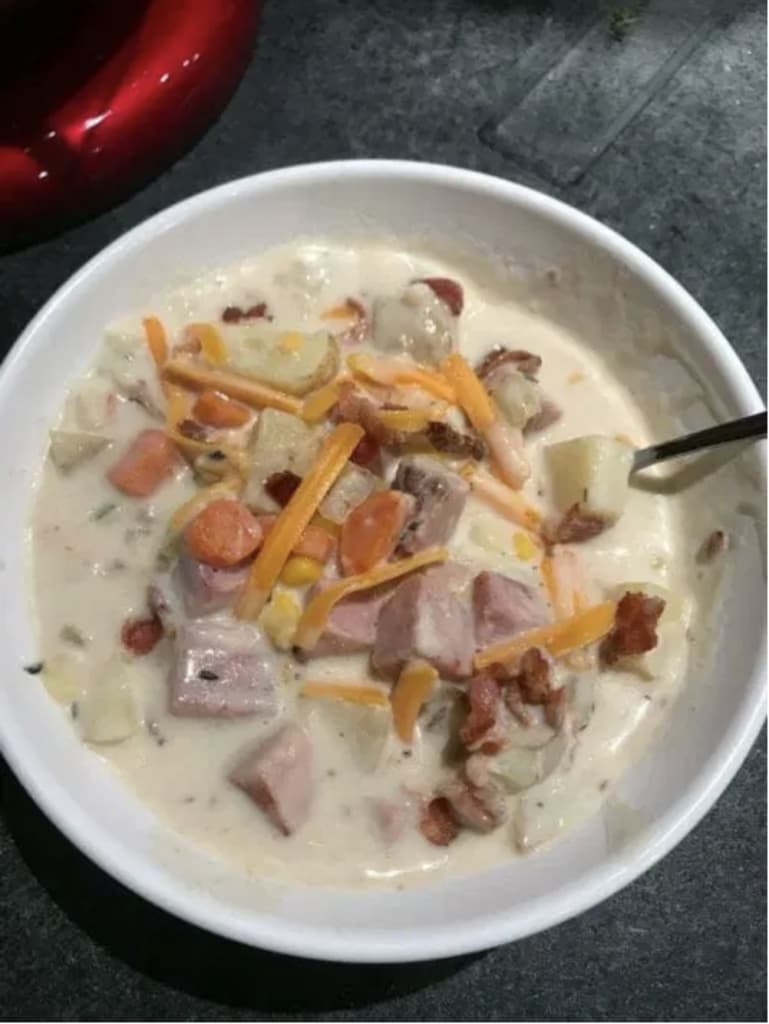 Titelbild für Ham and Potato Corn Chowder