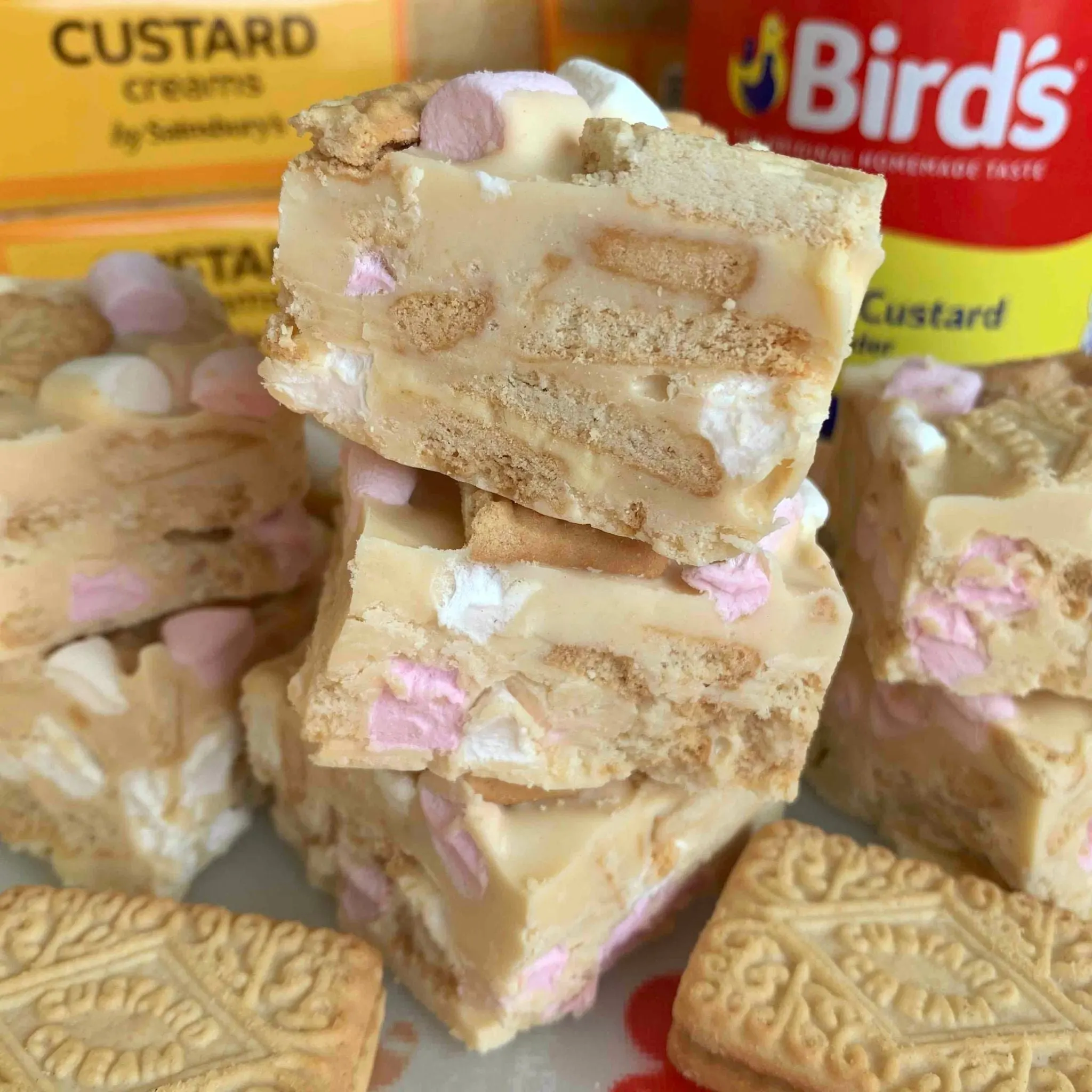 Titelbild für CUSTARD CREAM ROCKY ROAD