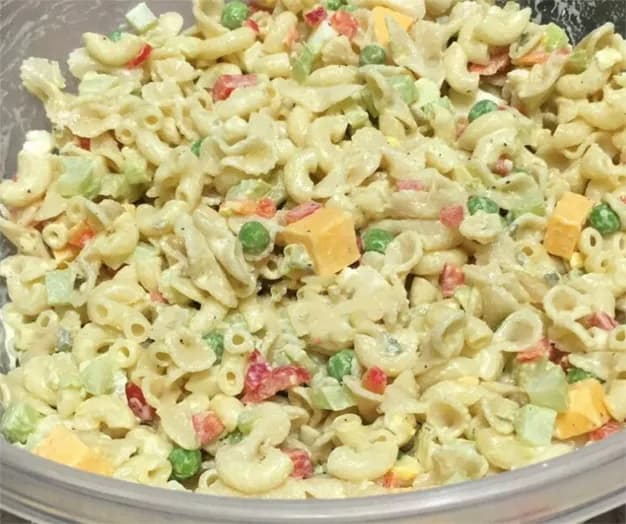 Titelbild für Deviled Egg Macaroni Salad Recipe