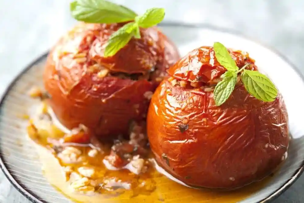 Titelbild für GREEK STUFFED TOMATOES